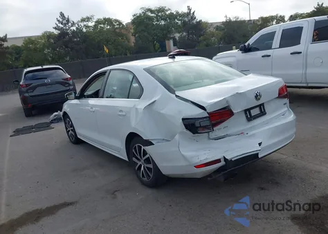 2018 Volkswagen Jetta 1.4T Se/1.4T Wolfsburg Edition из США, поврежденный, VIN 3VWDB7AJ9JM253518